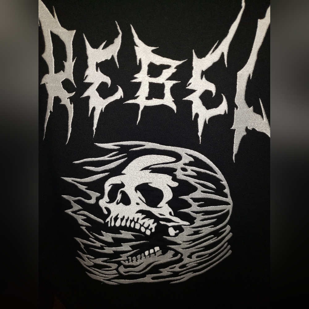 NWT Rebel Vengeance sample 3D white embroidery Graphic hoodie Skull hoodie